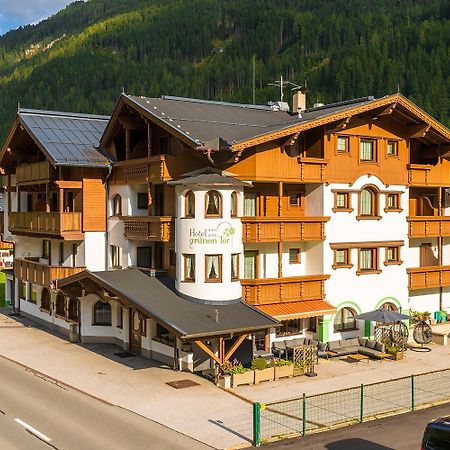 Hotel Zum Gruenen Tor 턱스 외부 사진